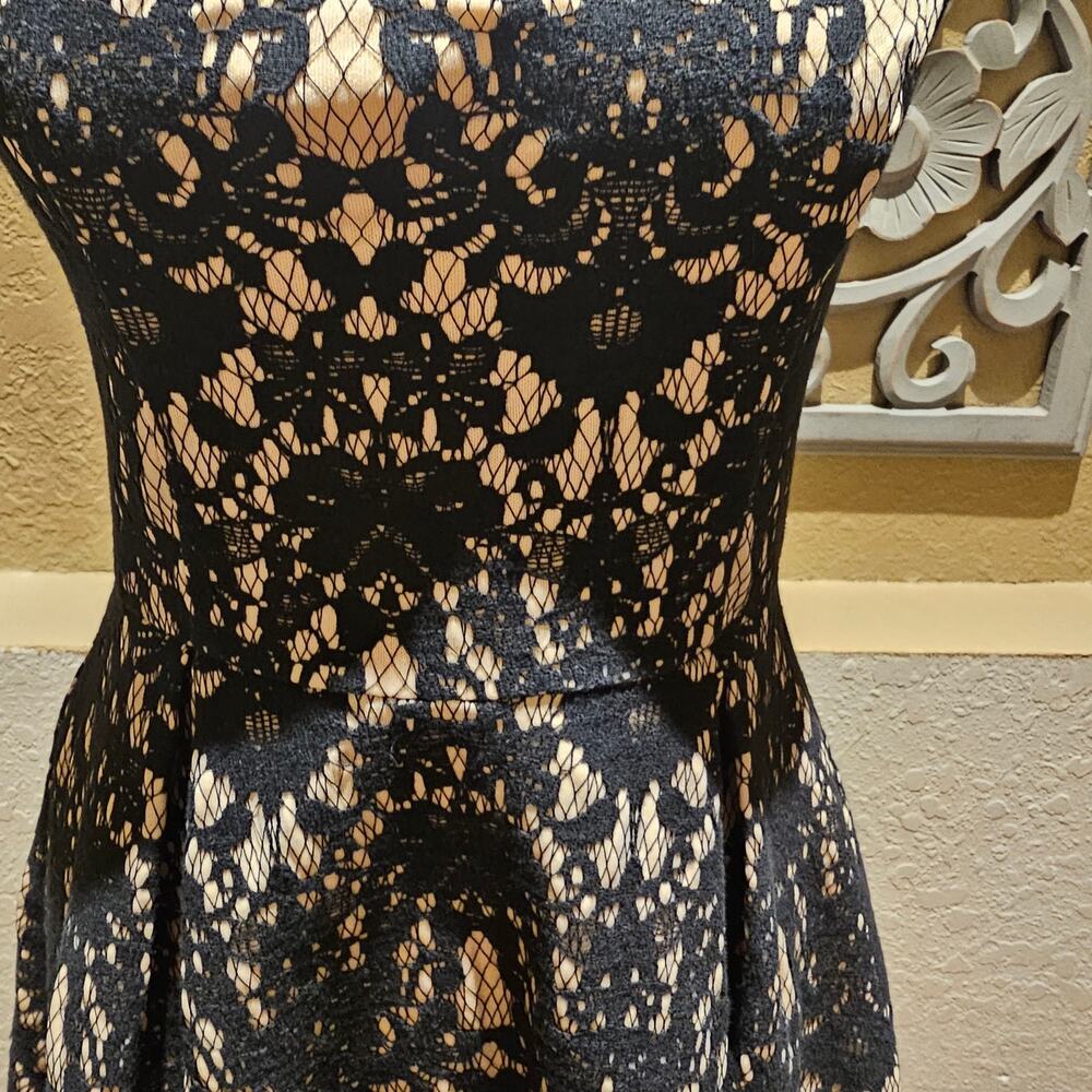 Francesca’s S Dress Lace Fit Flare Black Nude Romantic Cocktail Timeless Wedding - Picture 8 of 11